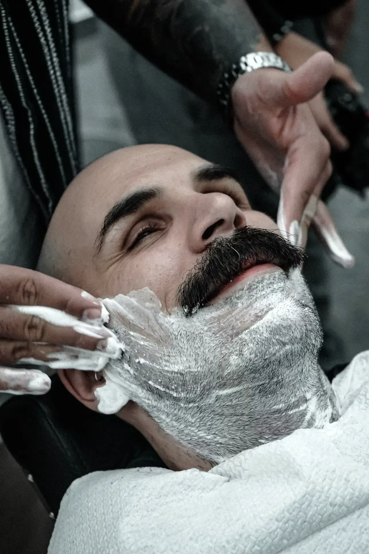 Détail des contours de la barbe